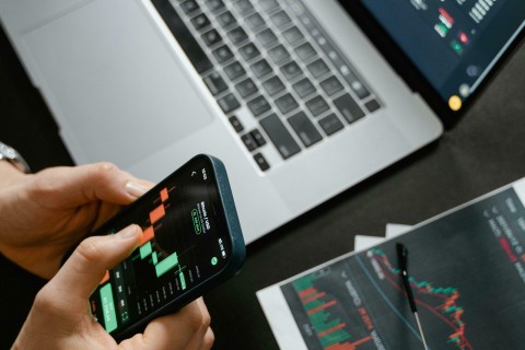 Conférence : Touche pas aux cryptos !