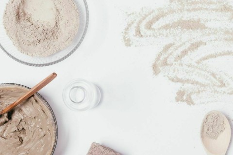 Activité enfants - On s'amuse avec la porcelaine froide !